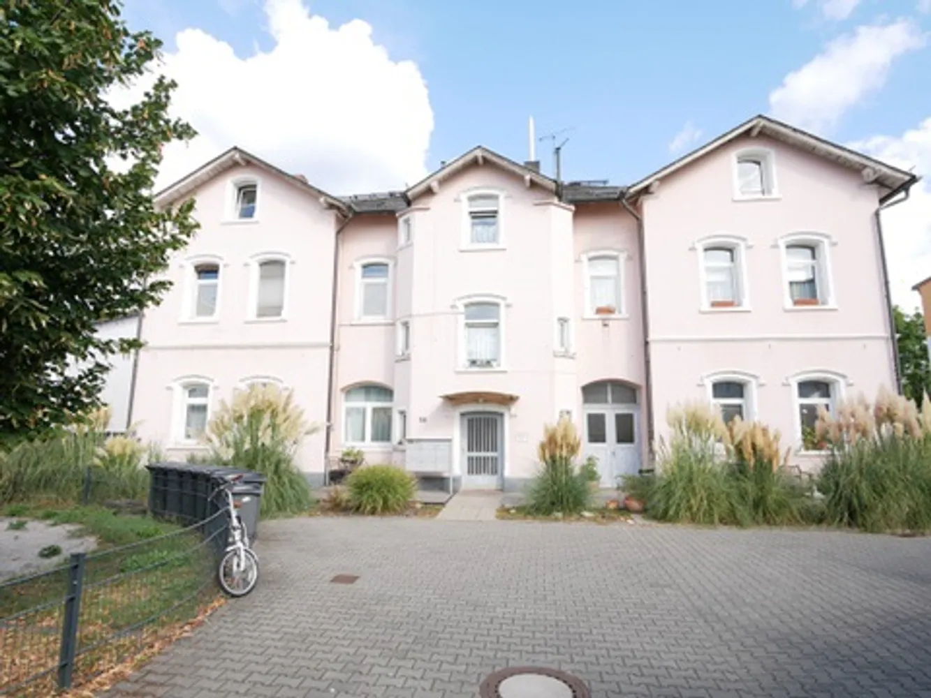 2 Zimmer Wohnung mit 91 m² in Wiesbaden – Bild 5