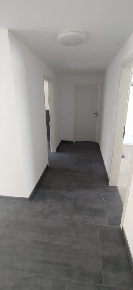 3 Zimmer Wohnung mit 80 m² in Karlsruhe – Bild 2