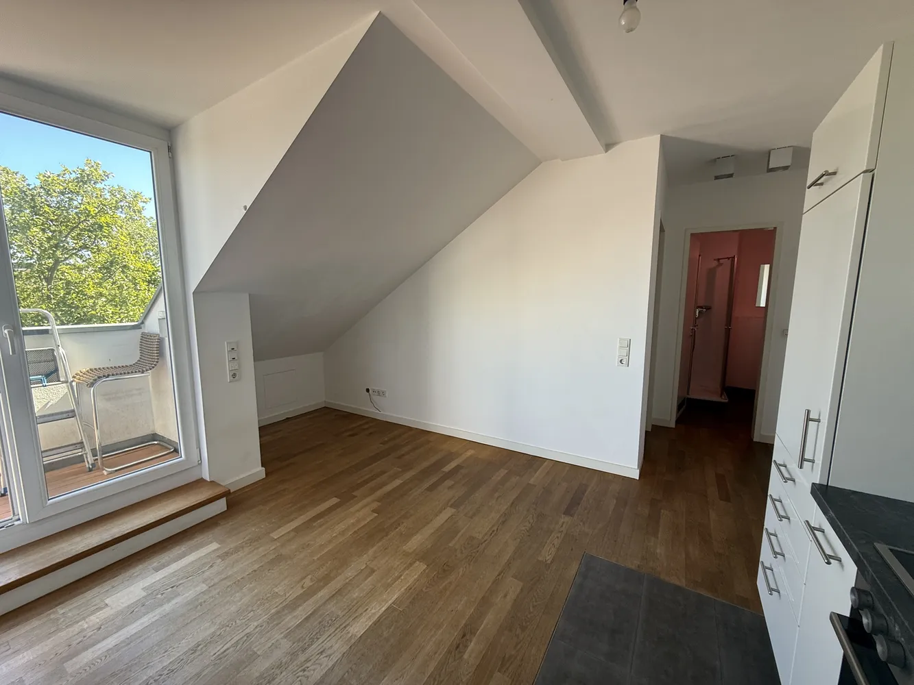 2 Zimmer Wohnung mit 38 m² in Frankfurt am Main – Bild 2