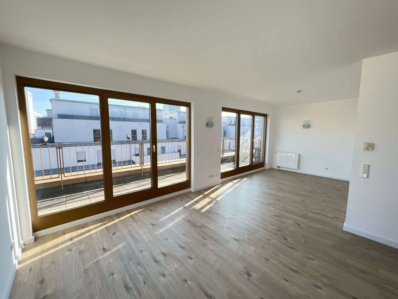 2 Zimmer Wohnung mit 76 m² in Frankfurt am Main – Bild 1