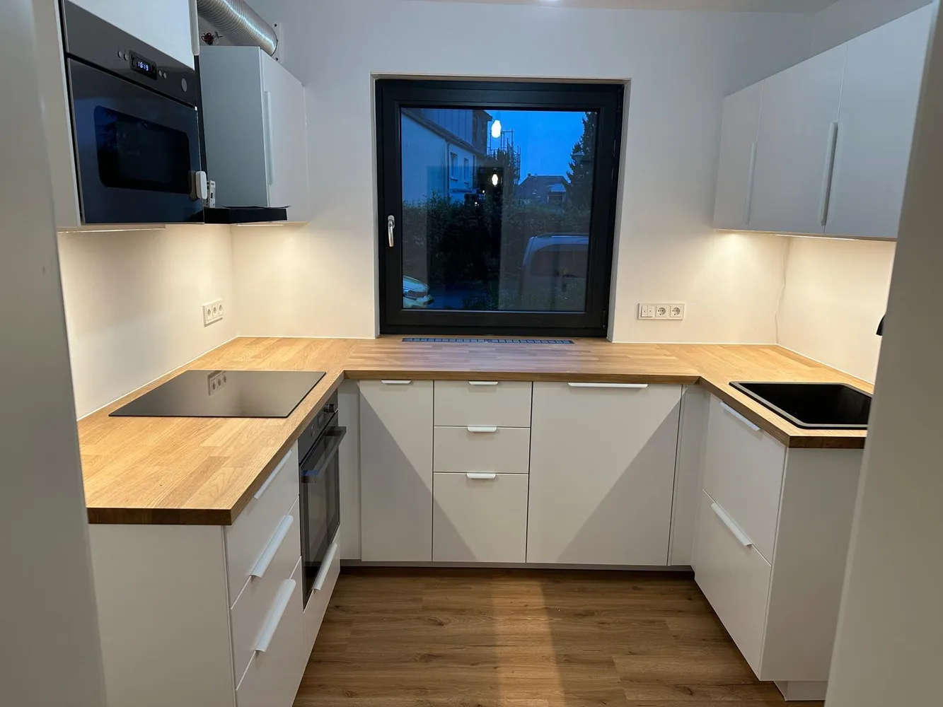 4 Zimmer Wohnung mit 90 m² in Köln – Bild 1