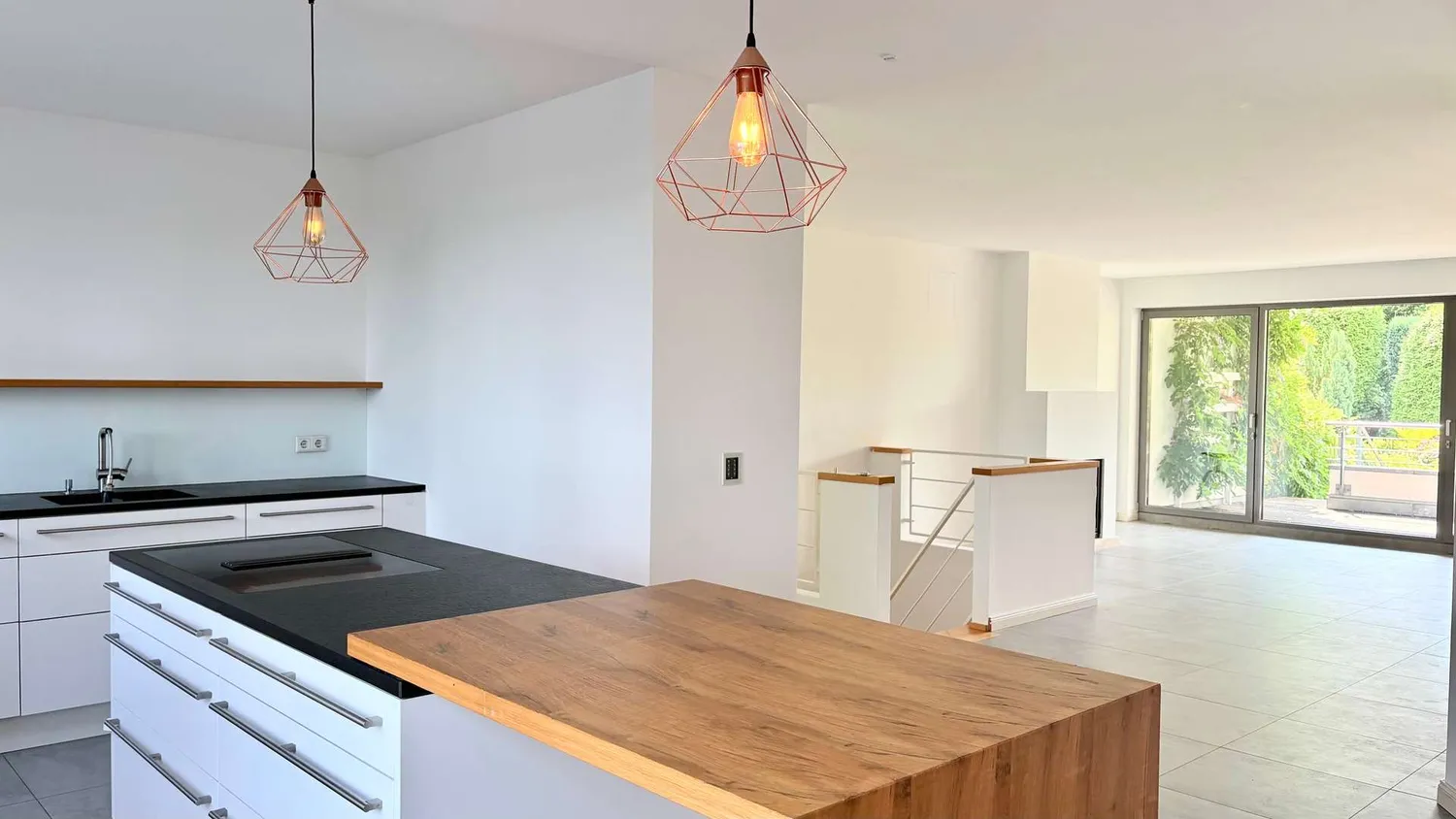 3 Zimmer Wohnung mit 124 m² in Düsseldorf – Bild 1