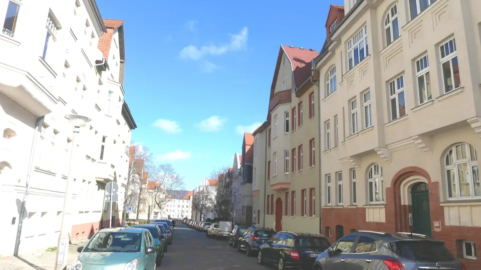 3 Zimmer Wohnung mit 70 m² in Halle (Saale) – Bild 2