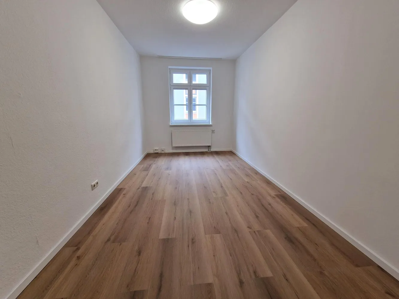 4 Zimmer Wohnung mit 86 m² in Hof – Bild 1