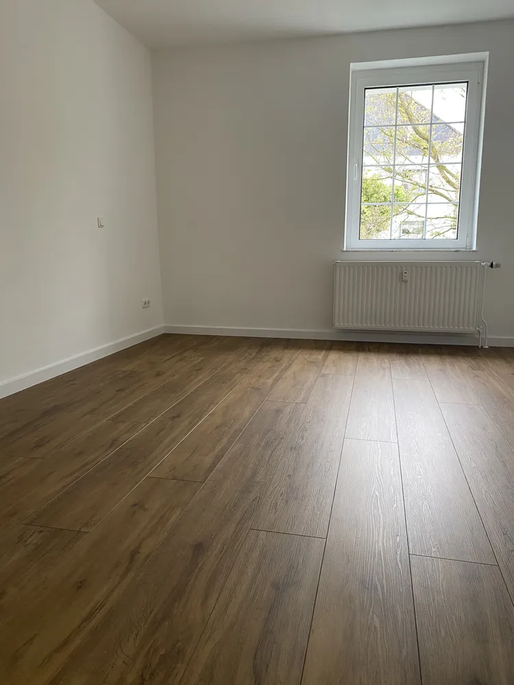 2 Zimmer Wohnung mit 75 m² in Leverkusen – Bild 1