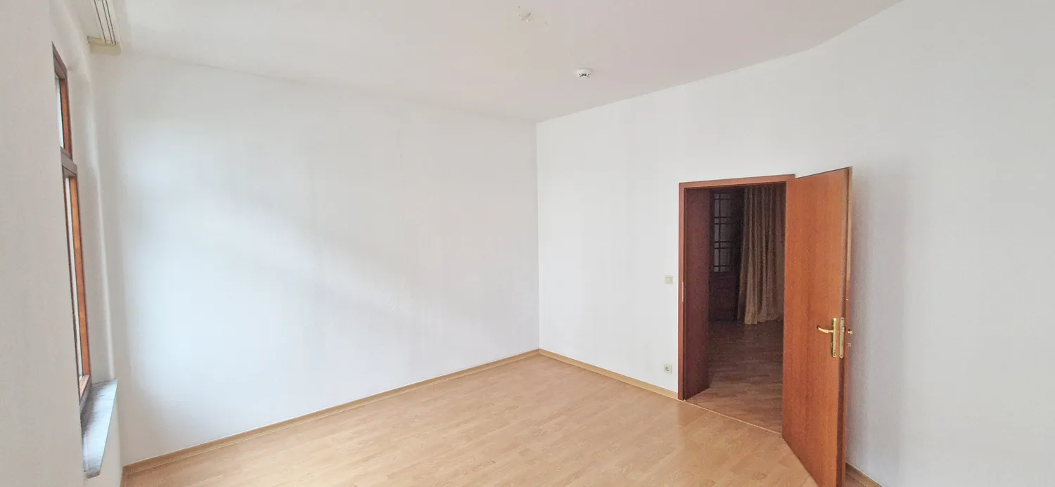 2 Zimmer Wohnung mit 79 m² in Halle (Saale) – Bild 4