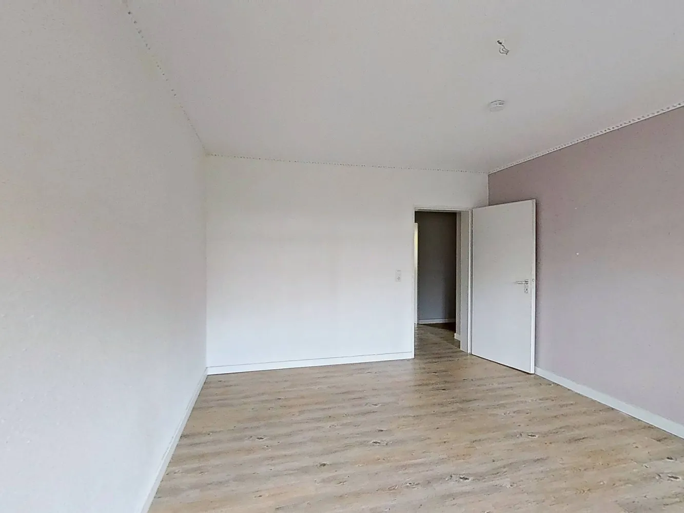 2 Zimmer Wohnung mit 52 m² in Lübeck – Bild 2