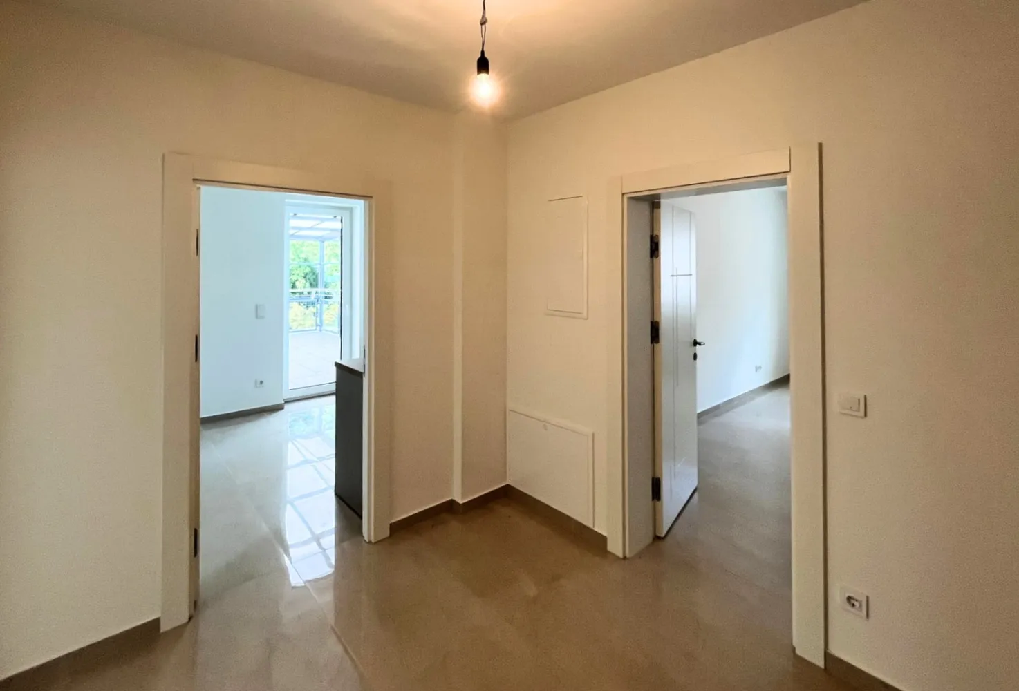 2 Zimmer Wohnung mit 89 m² in Hannover – Bild 4