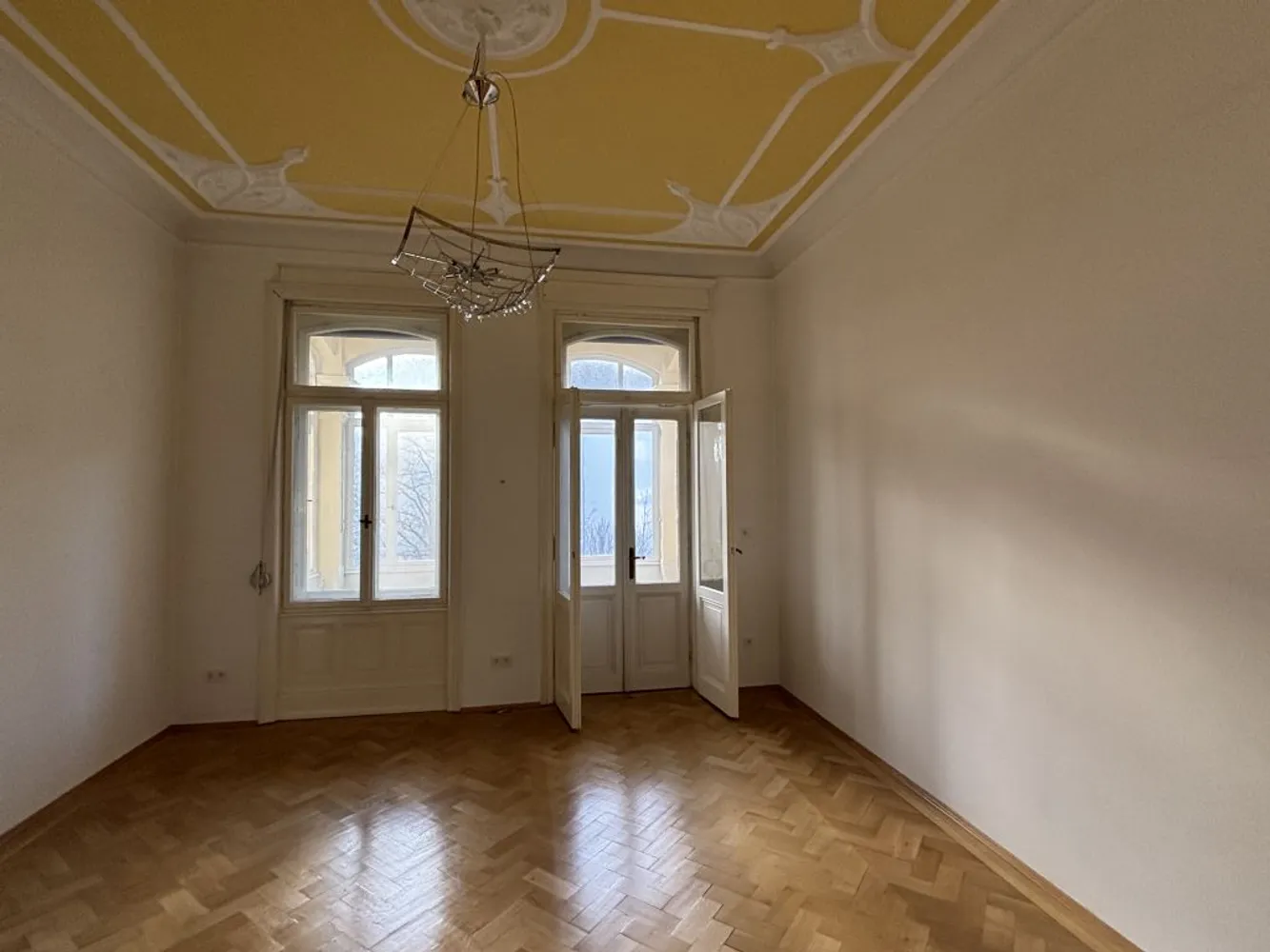 5 Zimmer Wohnung mit 158 m² in Wiesbaden – Bild 11