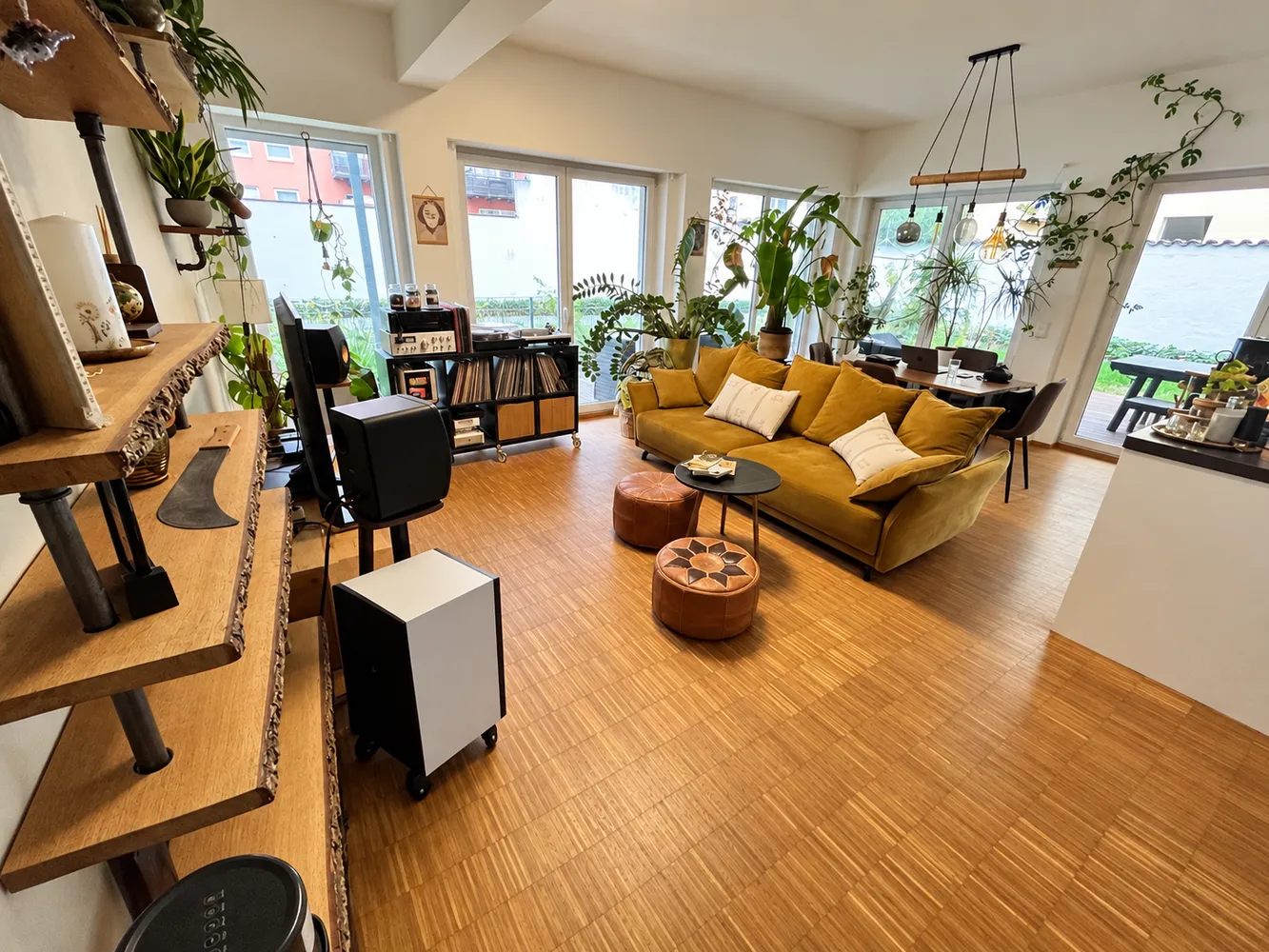 3 Zimmer Wohnung mit 110 m² in Nürnberg – Bild 2