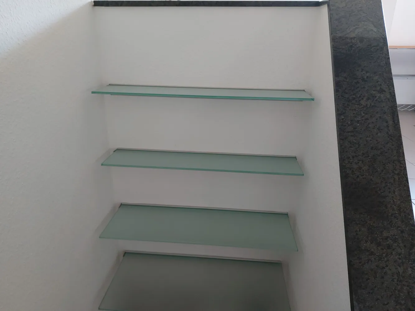 2 Zimmer Wohnung mit 63 m² in Köln – Bild 4