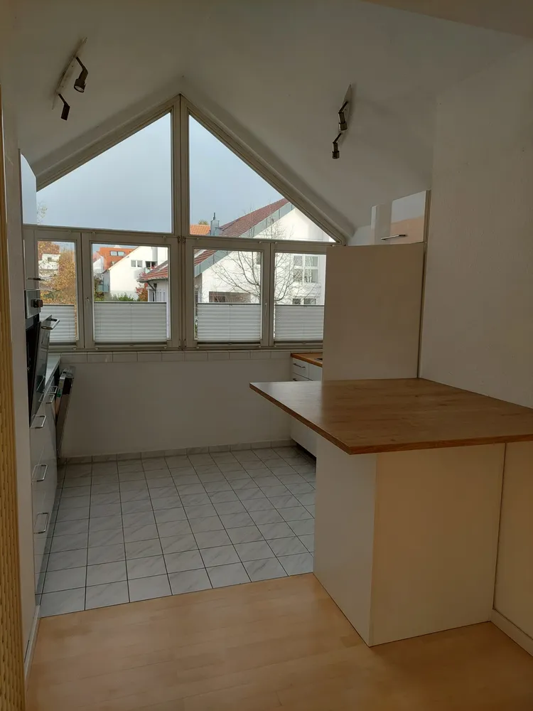 4 Zimmer Wohnung mit 93 m² in Stuttgart – Bild 1