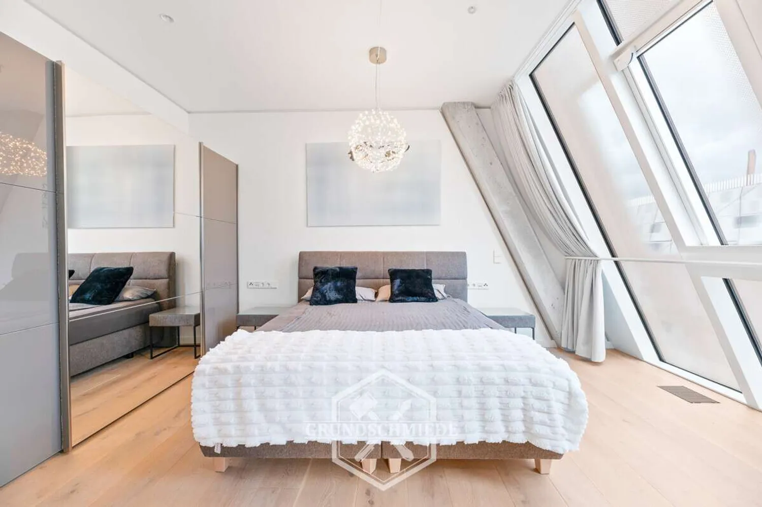 2 Zimmer Wohnung mit 70 m² in Stuttgart – Bild 2
