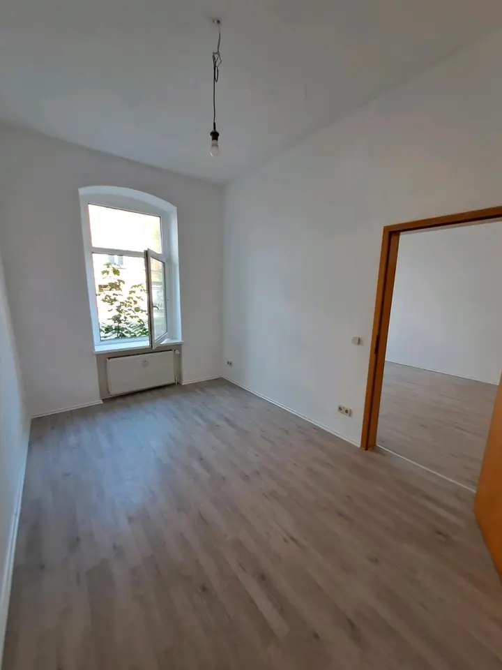 5 Zimmer Wohnung mit 65 m² in Zeitz – Bild 2