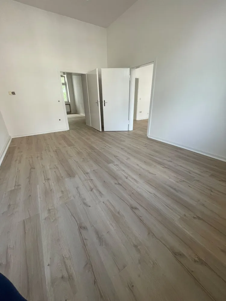 4 Zimmer Wohnung mit 110 m² in Düsseldorf – Bild 8