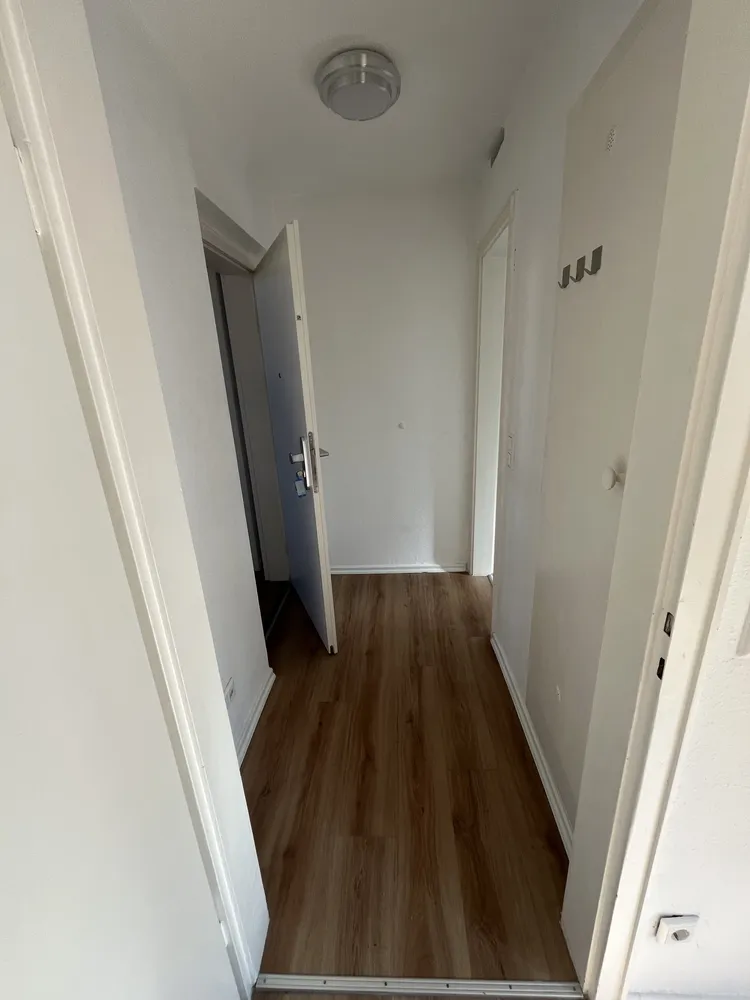 1 room apartment with 24 m² in Stuttgart – Photo 2