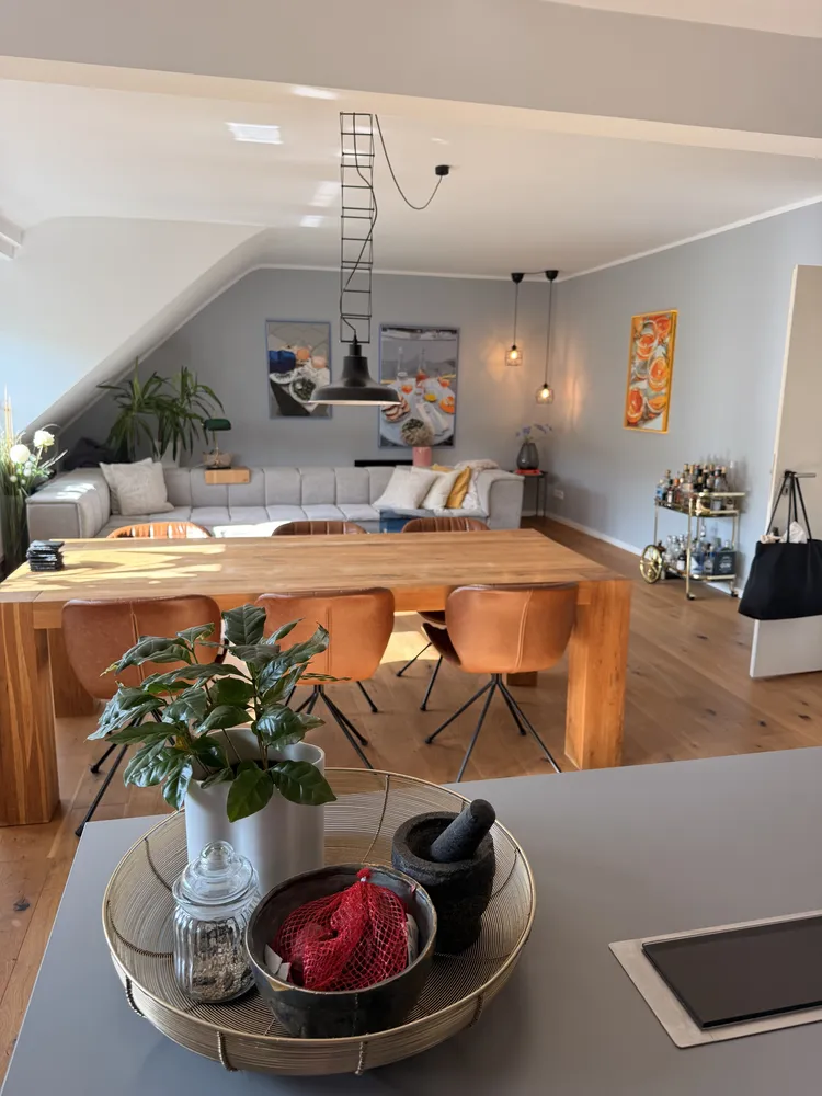 3 Zimmer Wohnung mit 94 m² in Düsseldorf – Bild 1