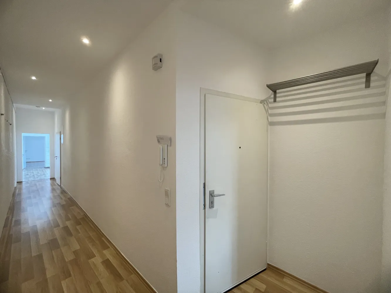 3 Zimmer Wohnung mit 85 m² in Düsseldorf – Bild 2