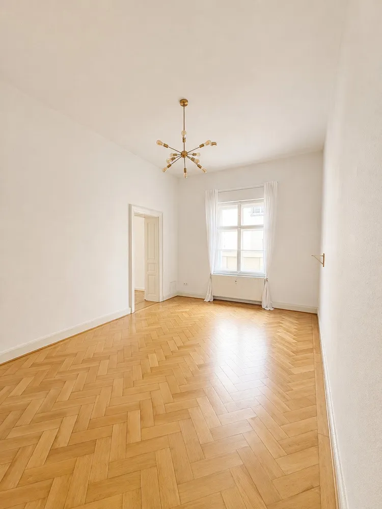 4 Zimmer Wohnung mit 110 m² in Augsburg – Bild 1