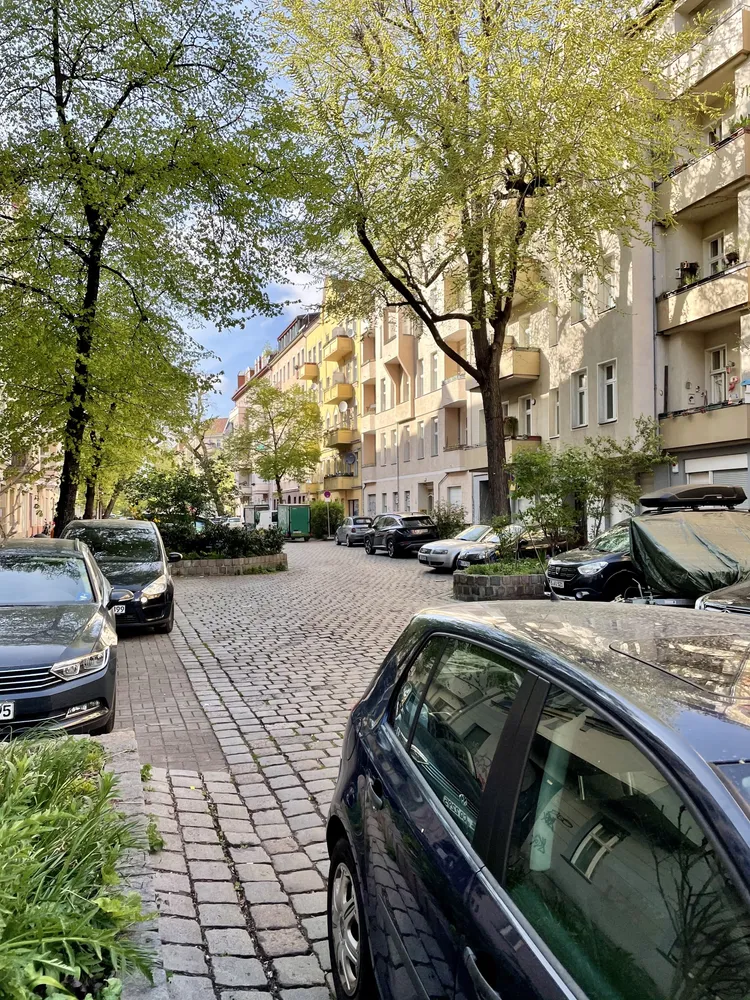 2 Zimmer Wohnung mit 75 m² in Berlin – Bild 3