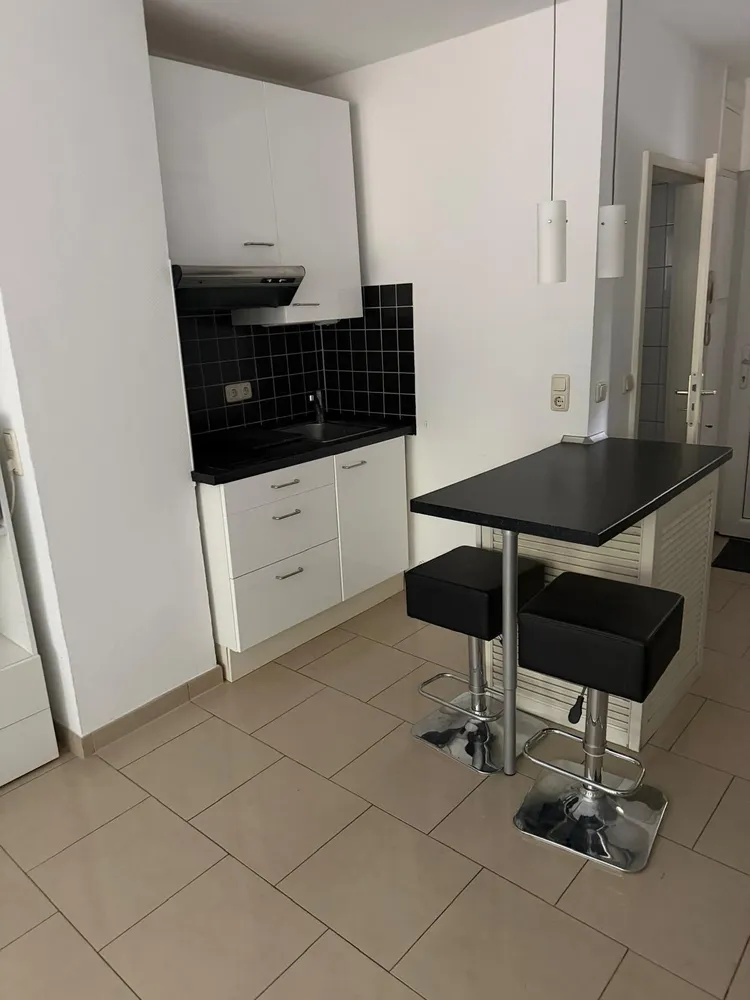 1 Zimmer Wohnung mit 32 m² in Frankfurt am Main – Bild 3