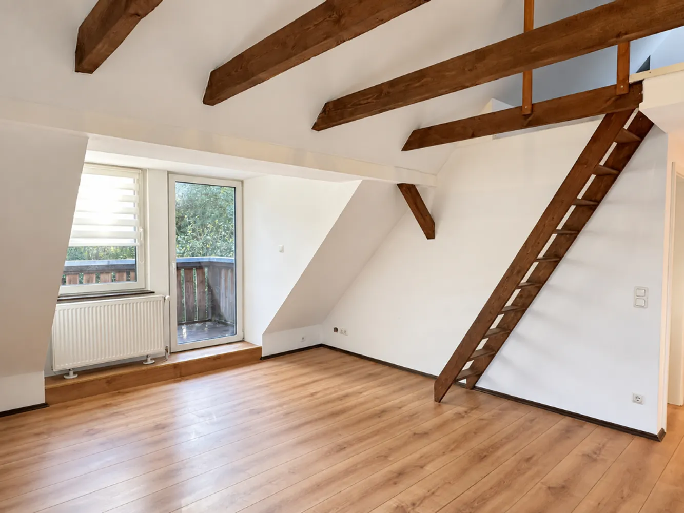 2 Zimmer Wohnung mit 53 m² in Hamburg – Bild 2