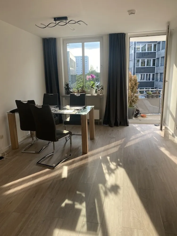 2 Zimmer Wohnung mit 59 m² in Berlin – Bild 2