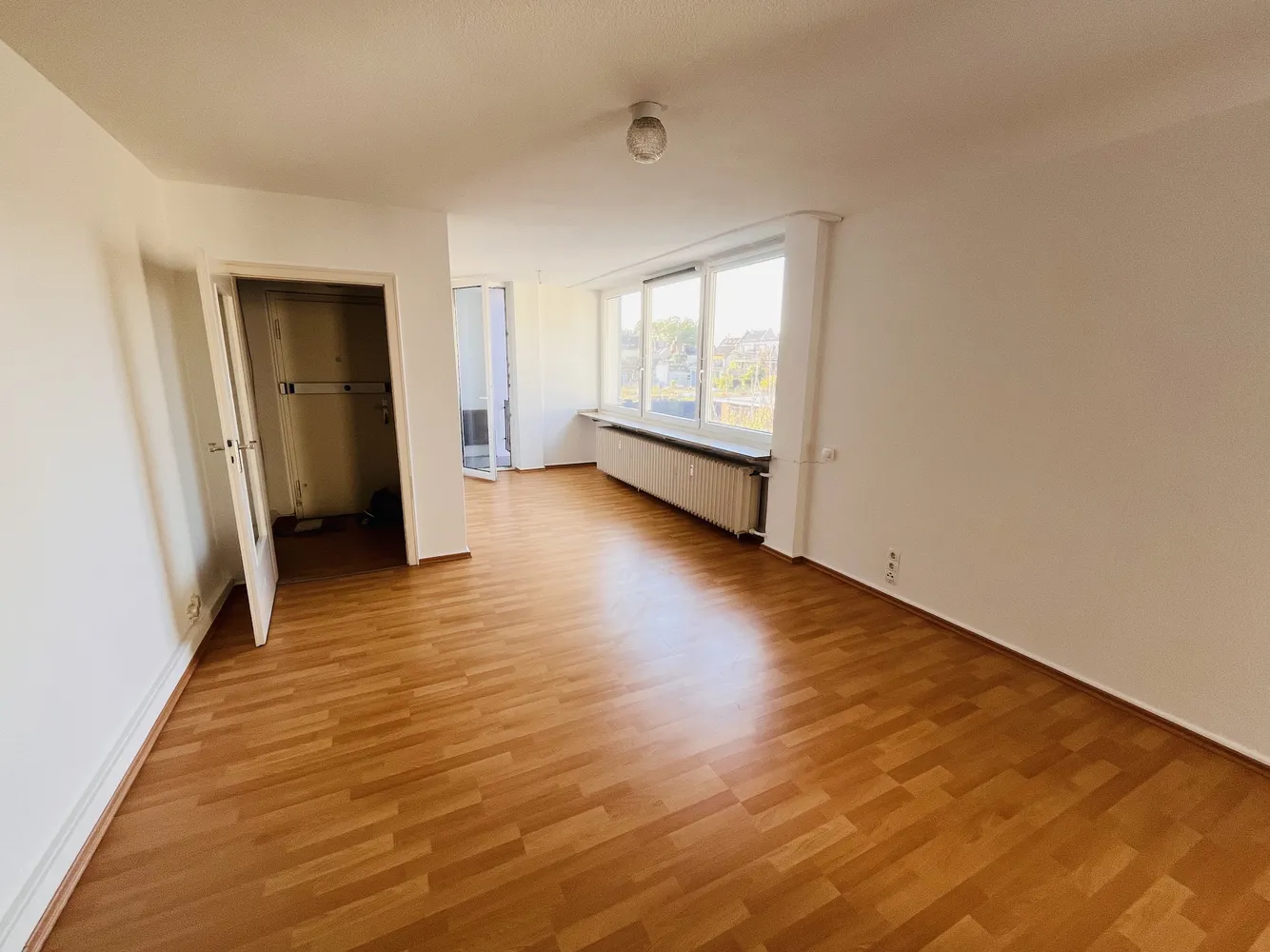 1 Zimmer Wohnung mit 38 m² in Köln – Bild 3