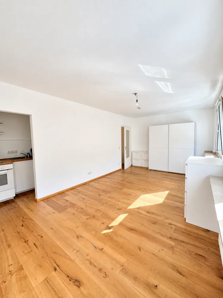 1 Zimmer Wohnung mit 27 m² in Köln – Bild 2