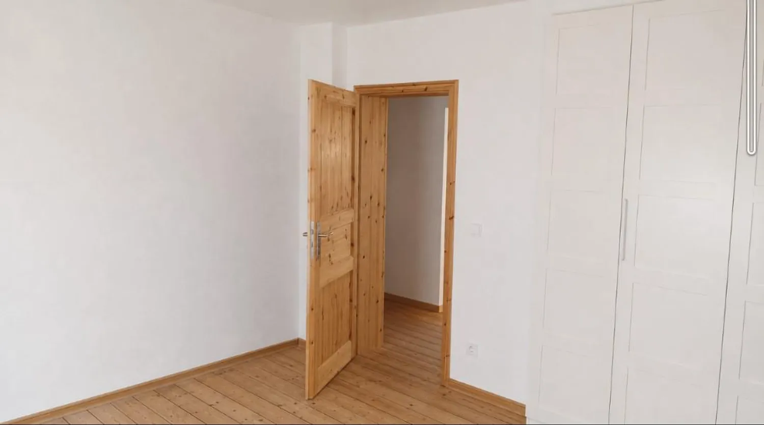 3 Zimmer Wohnung mit 74 m² in Bergisch Gladbach – Bild 2