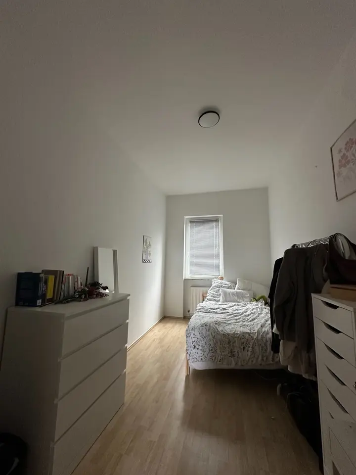 3 Zimmer Wohnung mit 80 m² in Karlsruhe – Bild 2