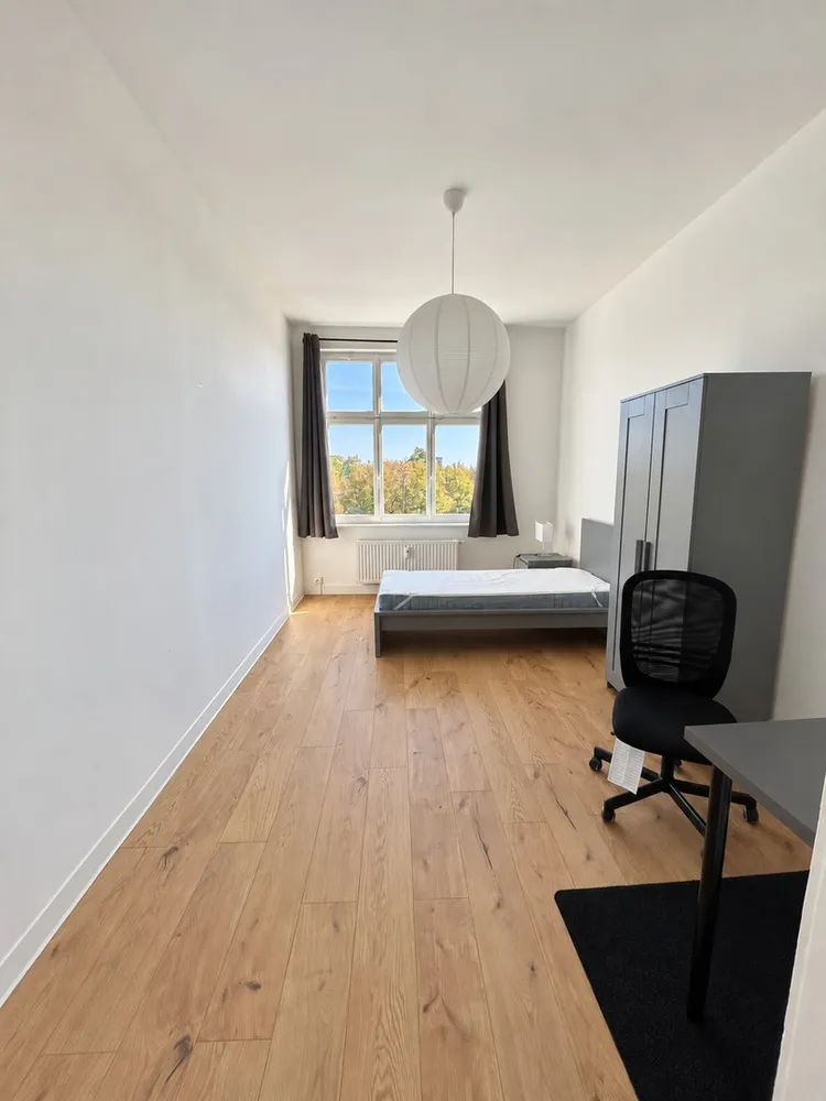 5 Zimmer Wohnung mit 150 m² in Halle (Saale) – Bild 2