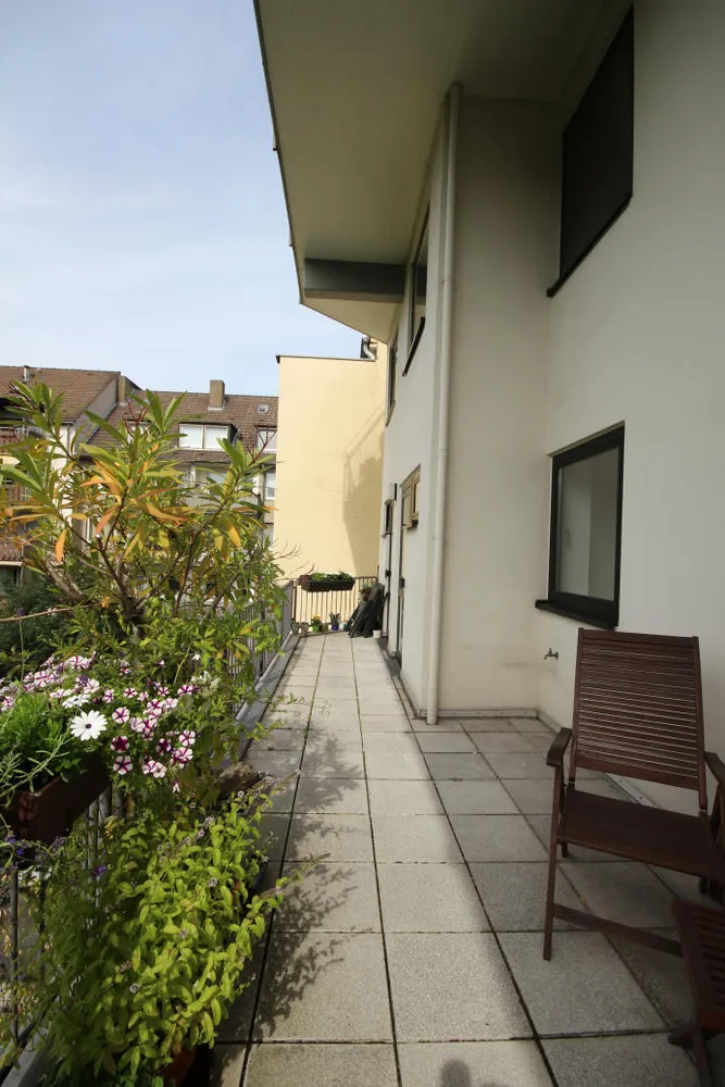 3 Zimmer Wohnung mit 100 m² in Düsseldorf – Bild 3