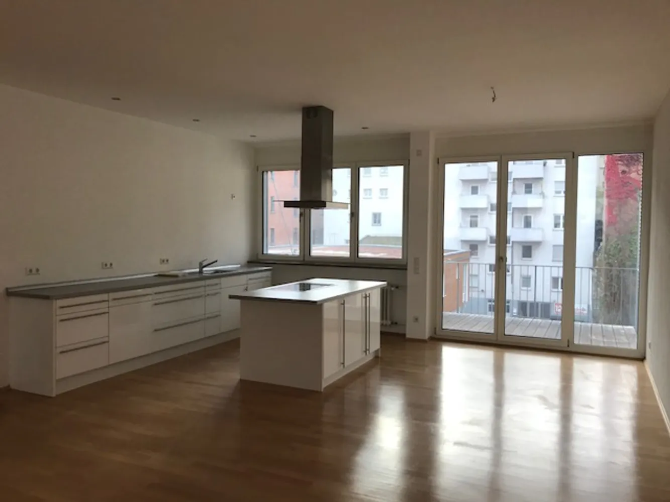 2 room apartment with 107 m² in Stuttgart – Photo 10