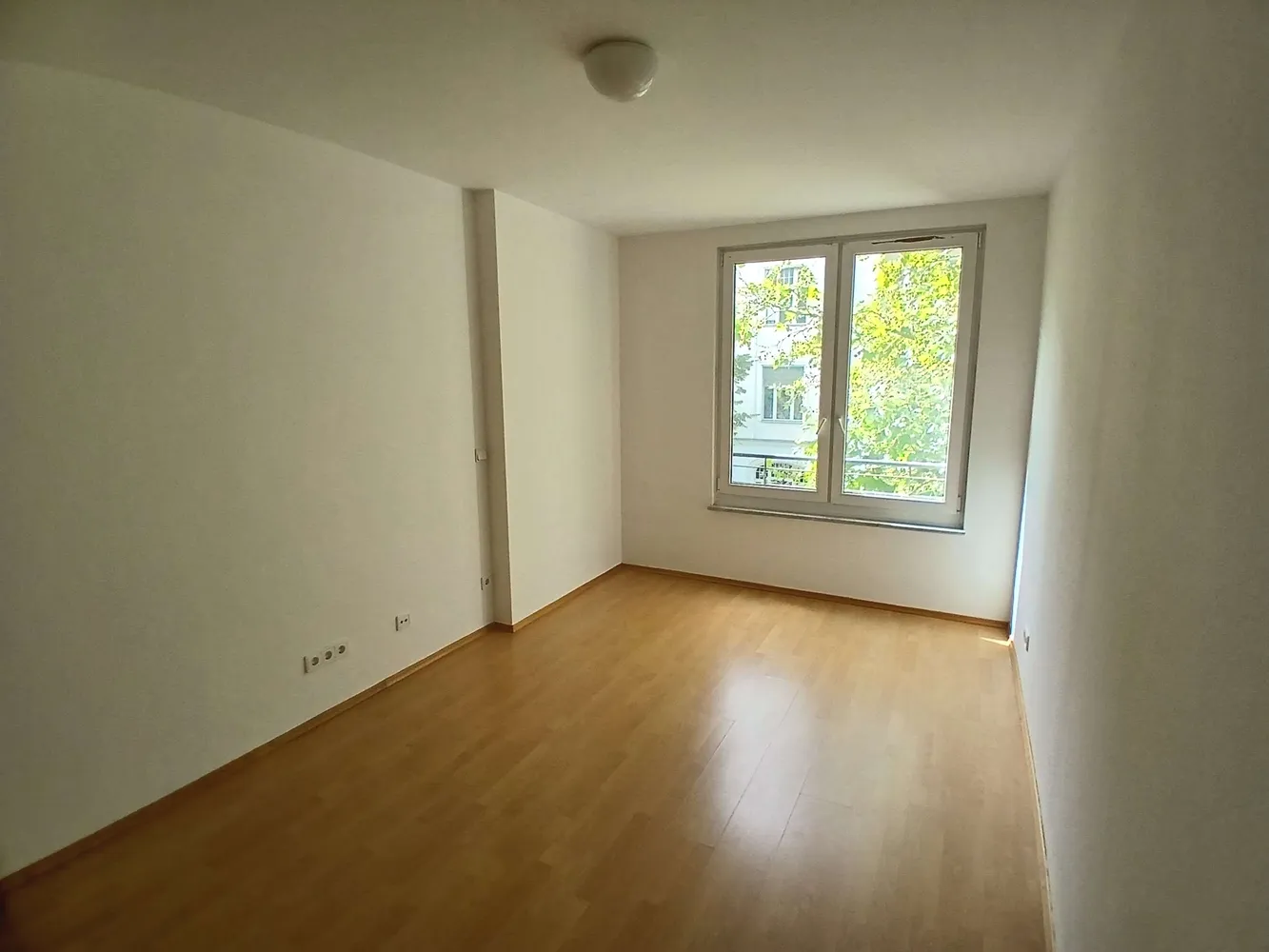 4 Zimmer Wohnung mit 151 m² in Berlin – Bild 4