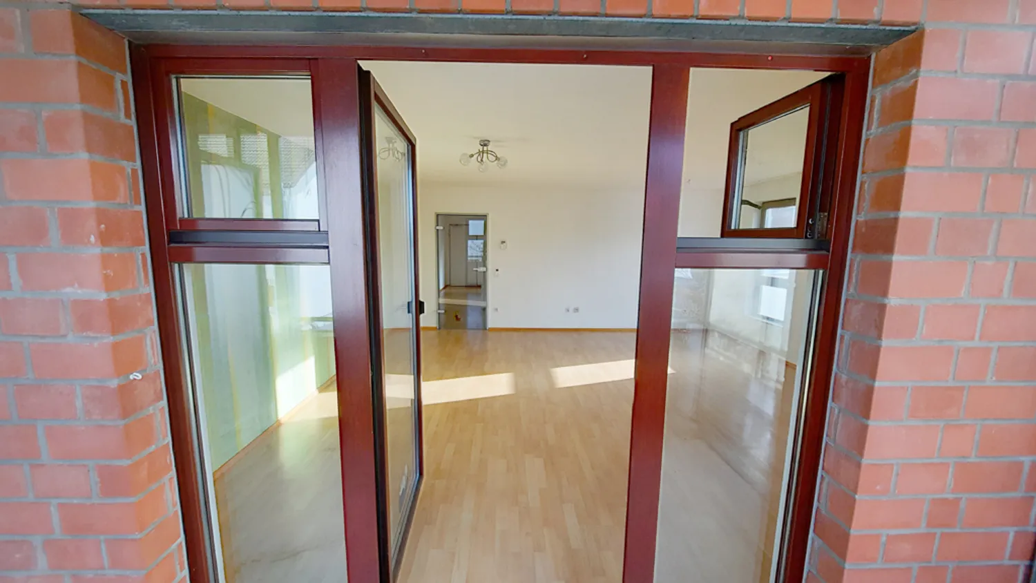2 Zimmer Wohnung mit 79 m² in Grevenbroich – Bild 1