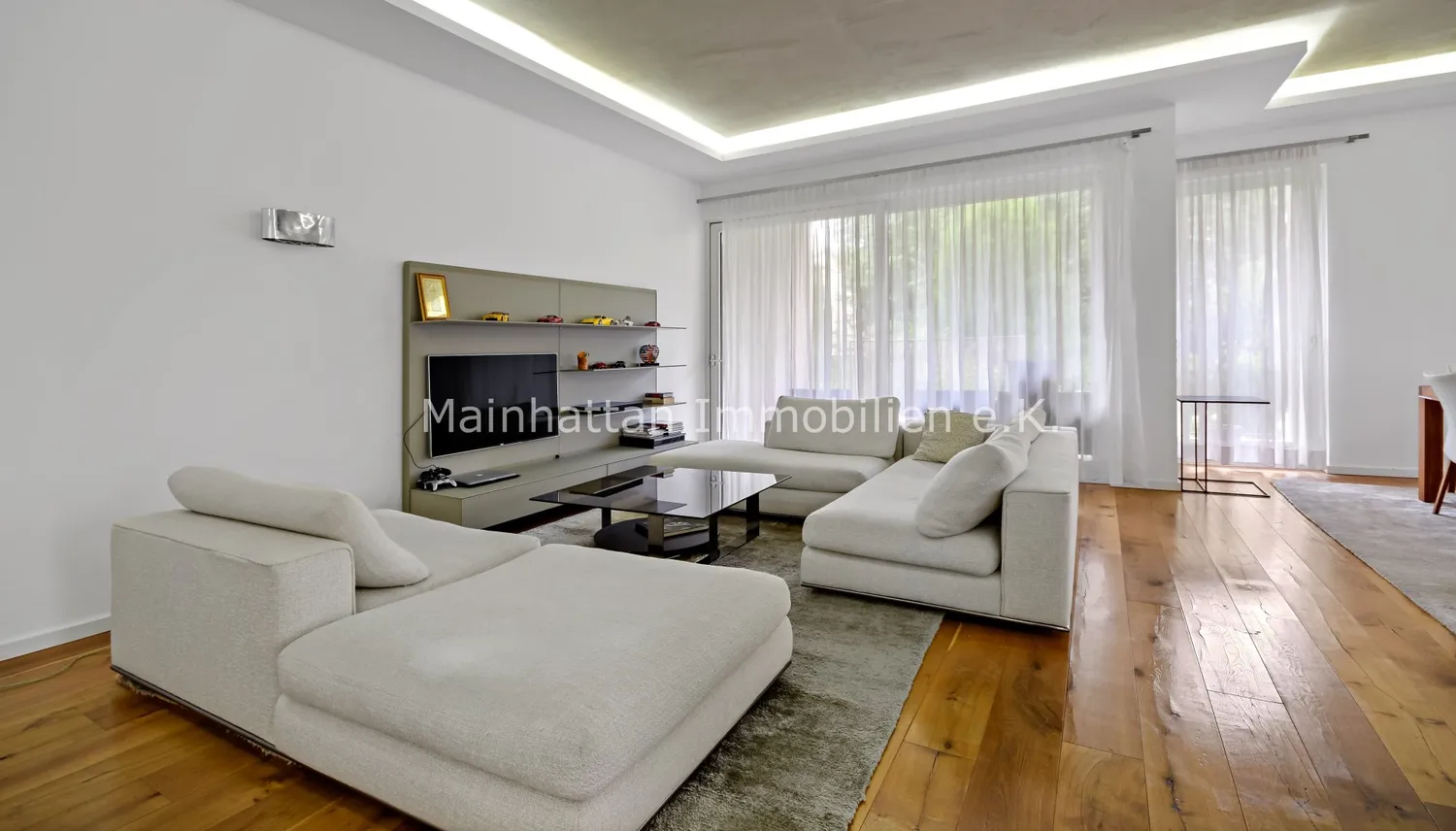 3 room apartment with 165 m² in Frankfurt am Main – Photo 1