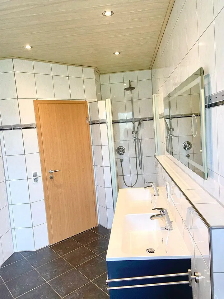 5 Zimmer Wohnung mit 120 m² in Hof – Bild 5