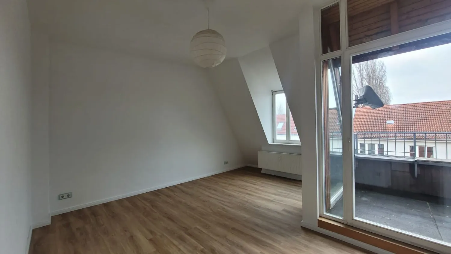 3 Zimmer Wohnung mit 80 m² in Berlin – Bild 2