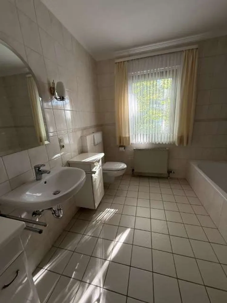3 Zimmer Wohnung mit 118 m² in Wiesbaden – Bild 9