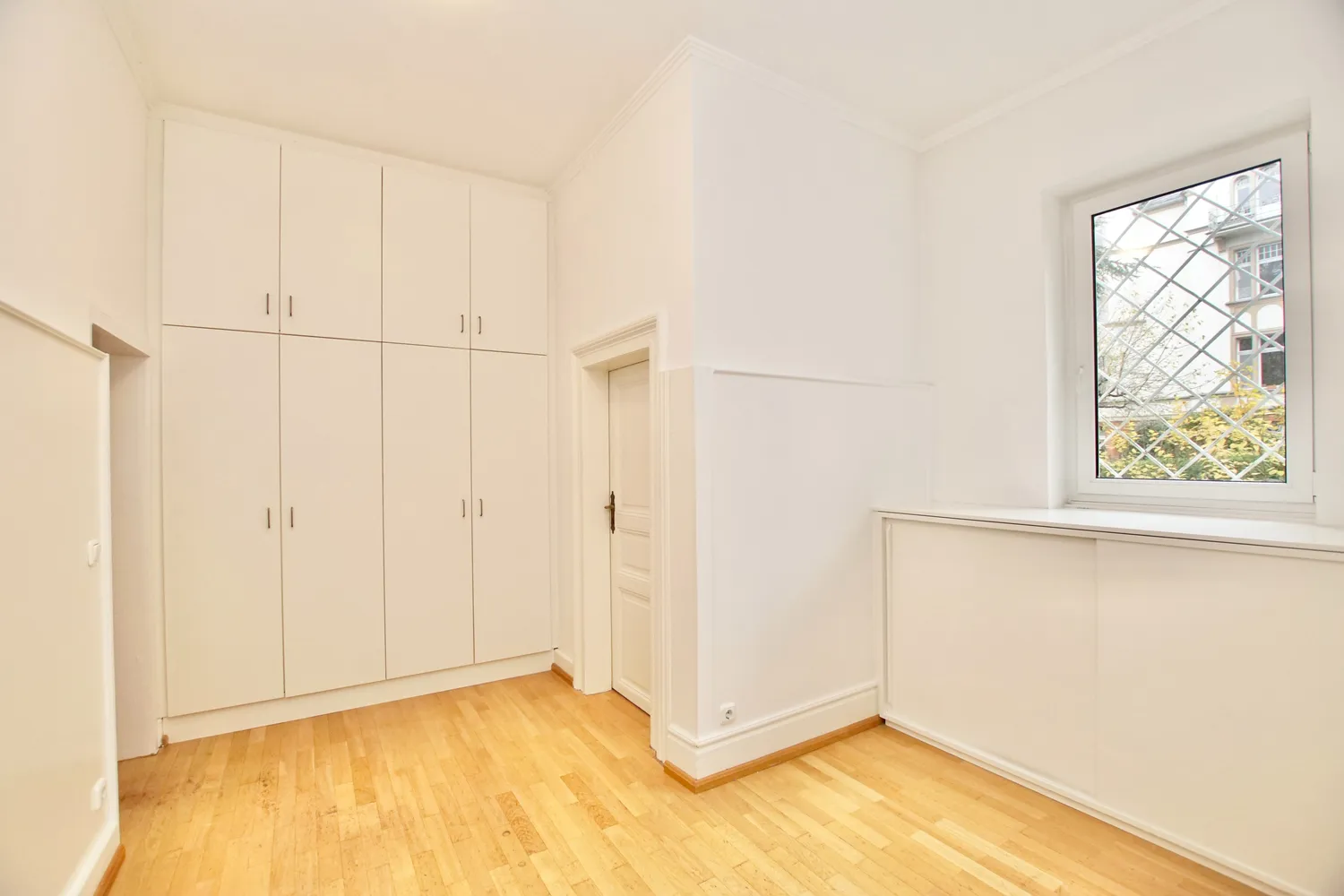 3 Zimmer Wohnung mit 192 m² in Wiesbaden – Bild 12