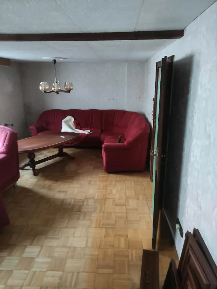 8 Zimmer Wohnung mit 160 m² in Würzburg – Bild 1
