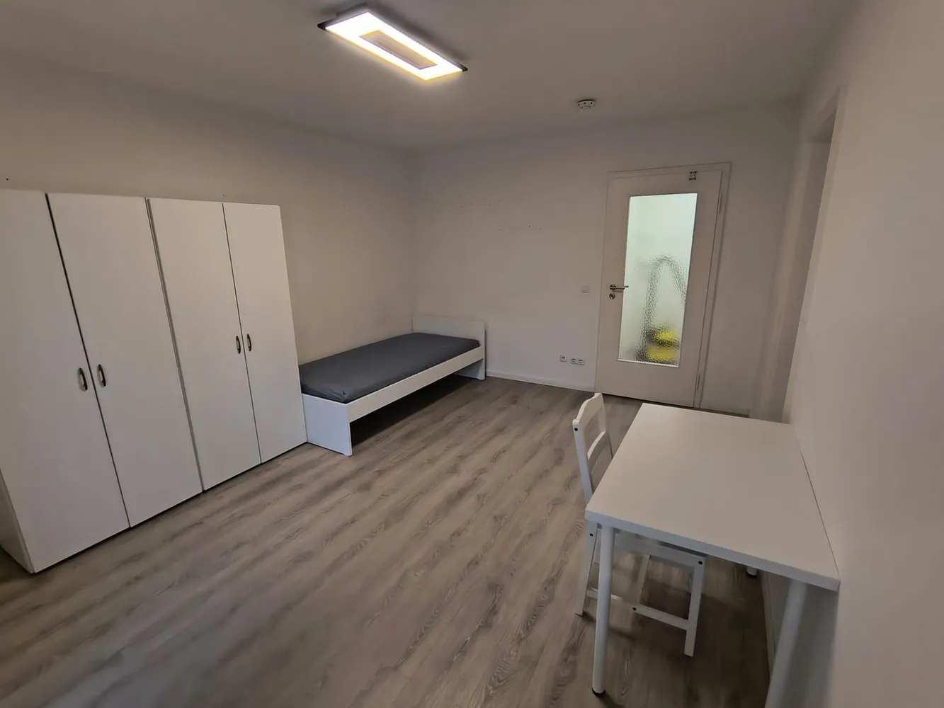 Shared room with 50 m² in Munich – Photo 2