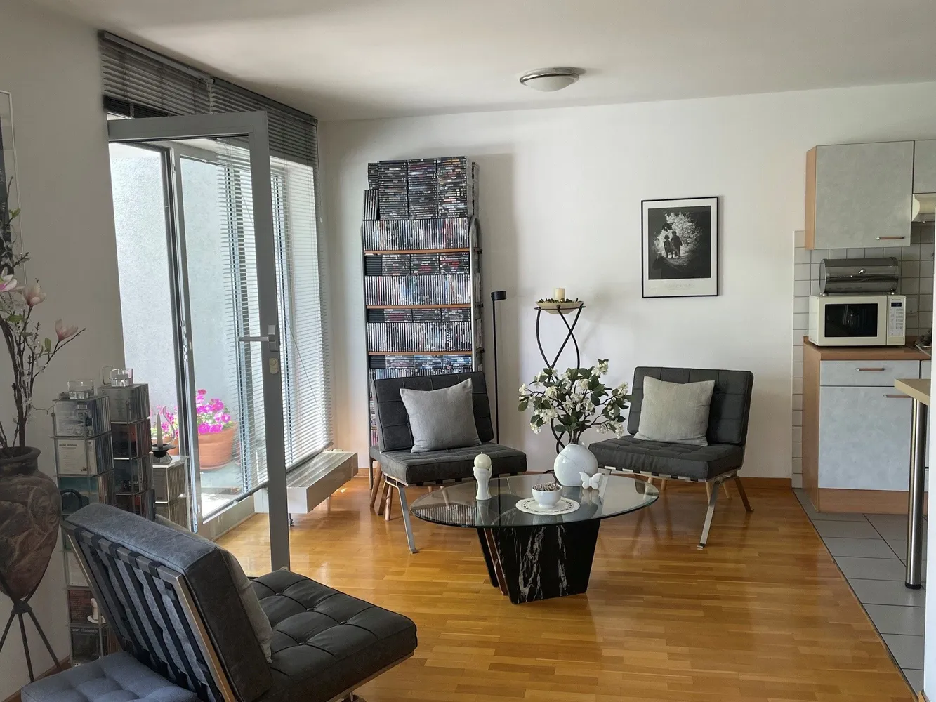 2 Zimmer Wohnung mit 74 m² in Düsseldorf – Bild 3