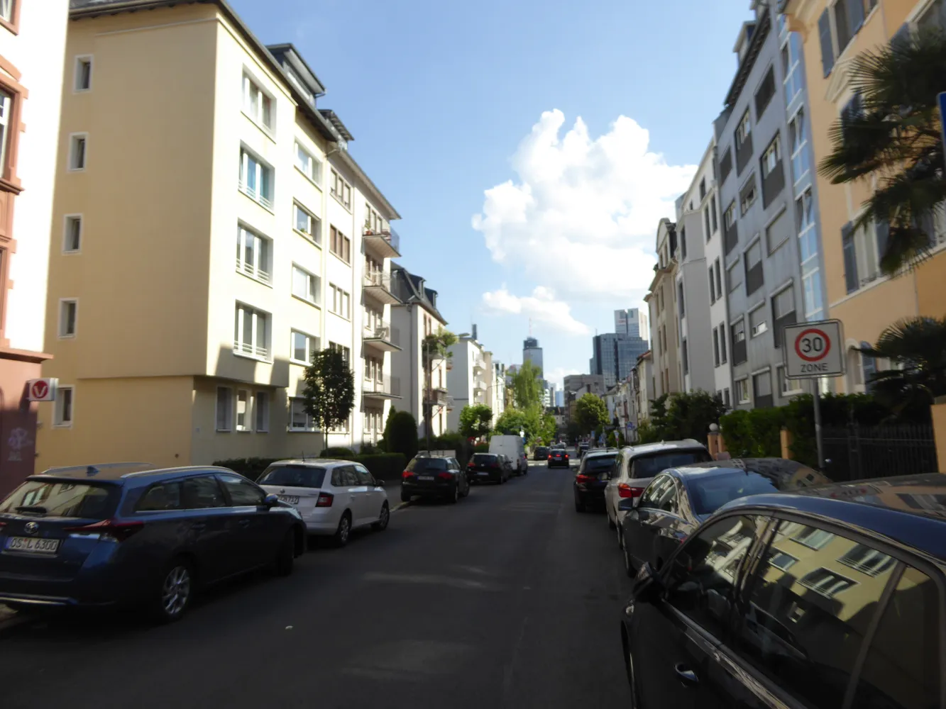 1 Zimmer Wohnung mit 30 m² in Frankfurt am Main – Bild 3