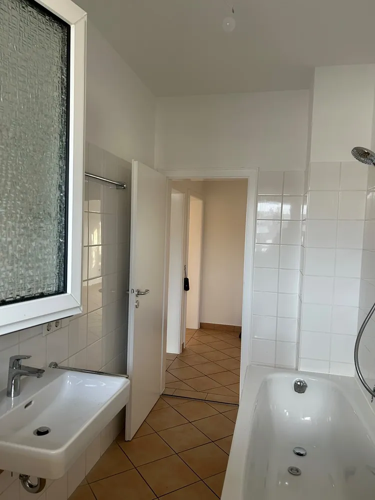 4 Zimmer Wohnung mit 100 m² in Bruchsal – Bild 1