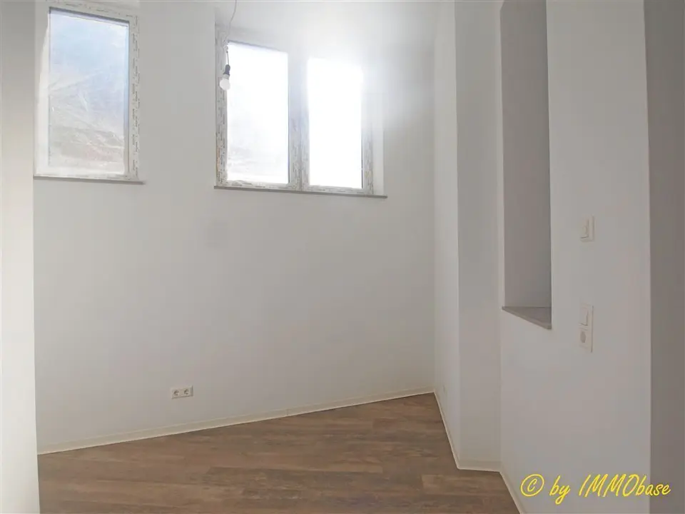 4 Zimmer Wohnung mit 166 m² in Mittweida – Bild 2