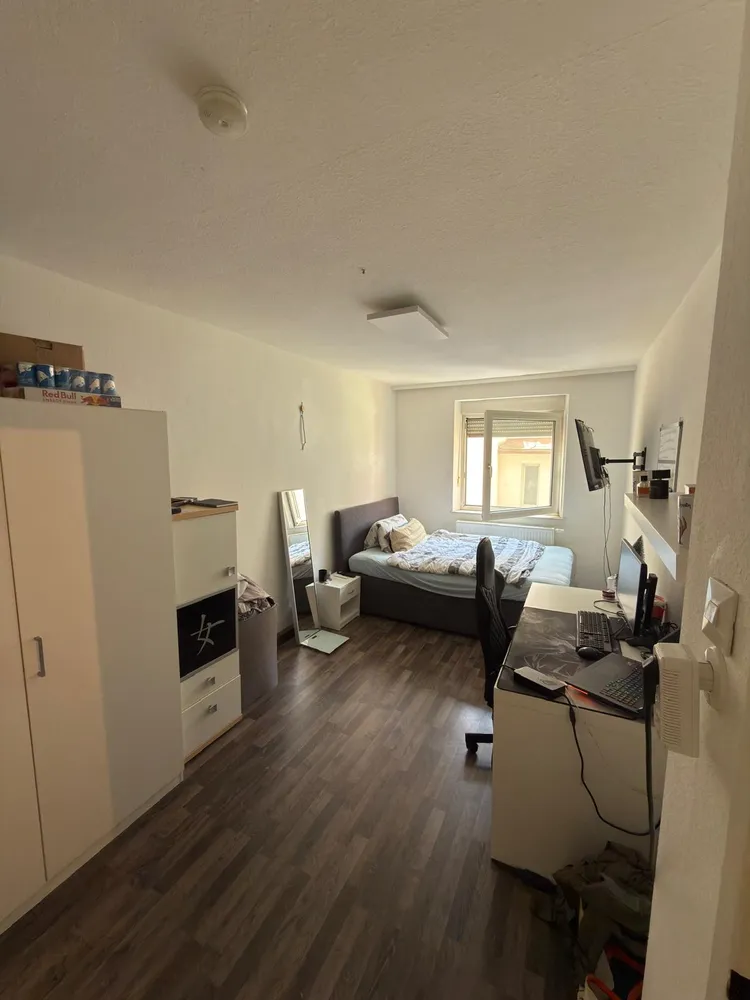 4 Zimmer Wohnung mit 100 m² in Nürnberg – Bild 6