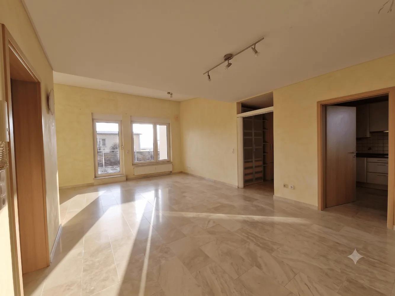 4 Zimmer Wohnung mit 116 m² in Nürnberg – Bild 2