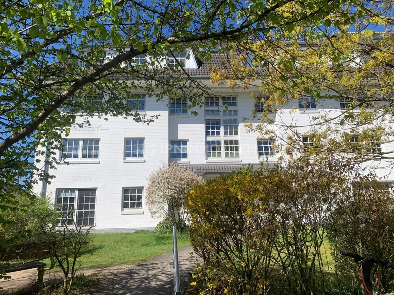 3 Zimmer Wohnung mit 72 m² in Rostock – Bild 2